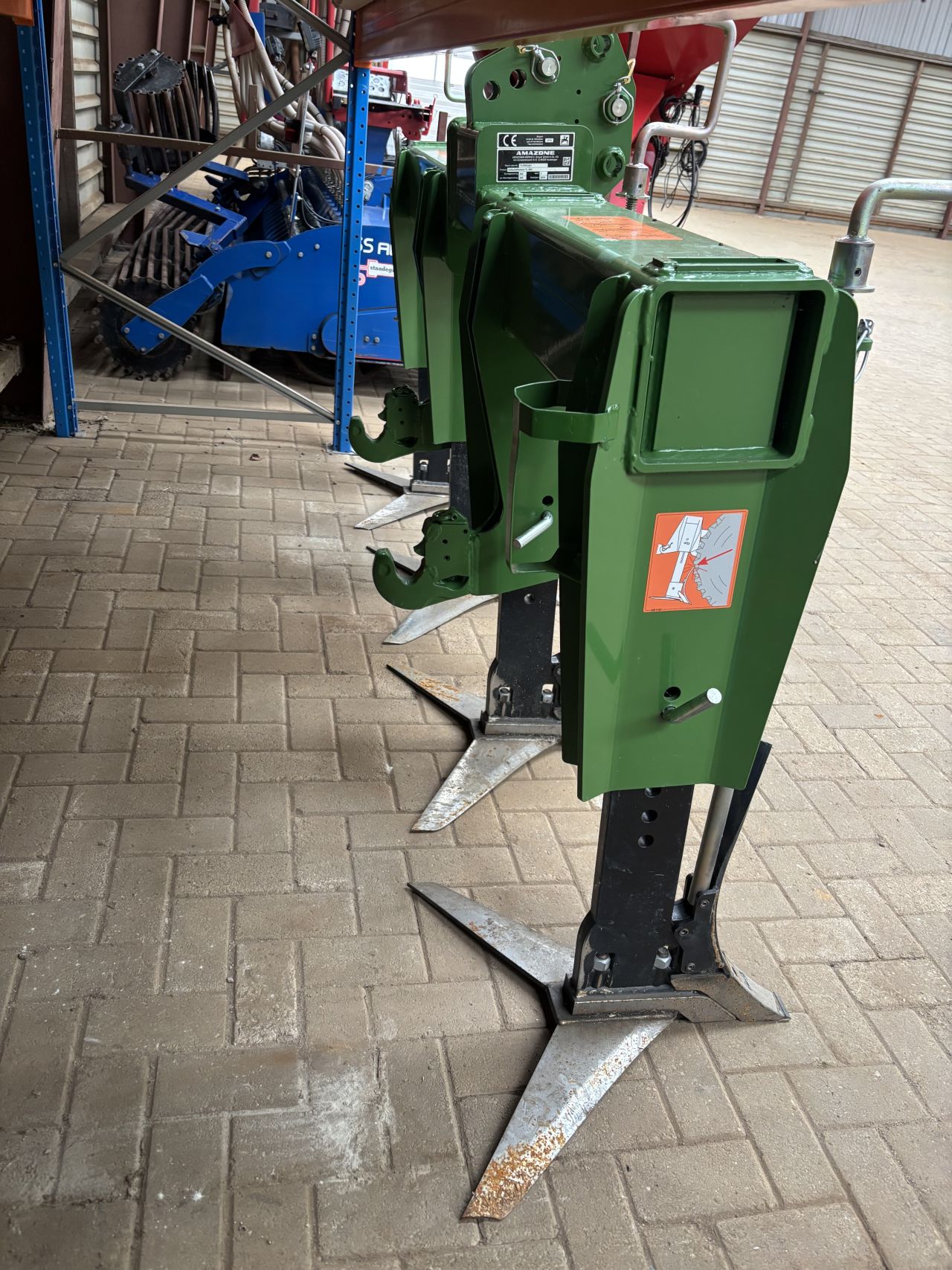 Amazone voorzetwoeler TL 3001 bouwjaar 2019