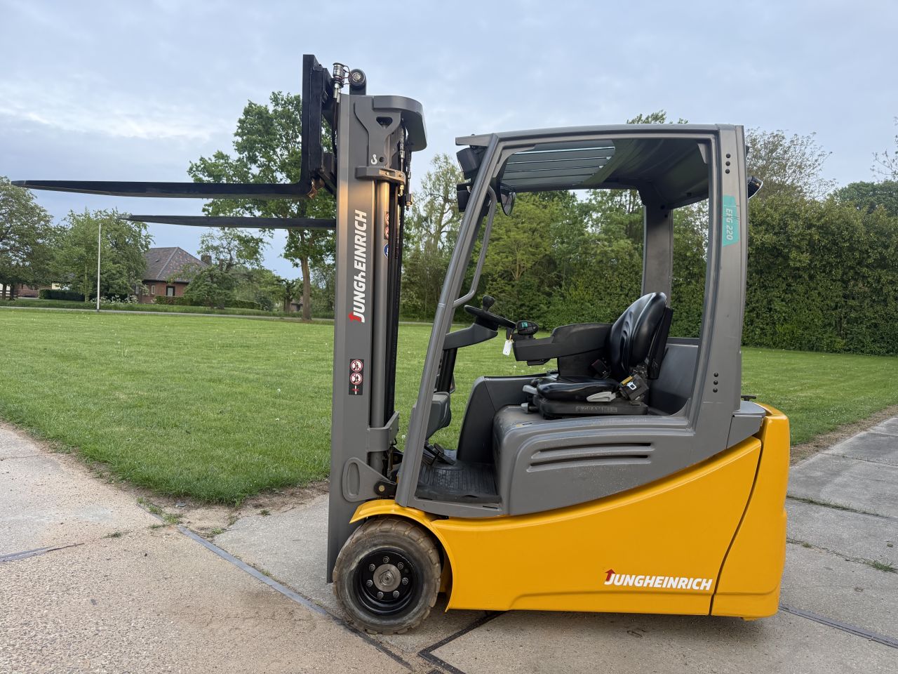 Jungheinrich EFG220 5M freelift sideshift 4e ventiel garantie