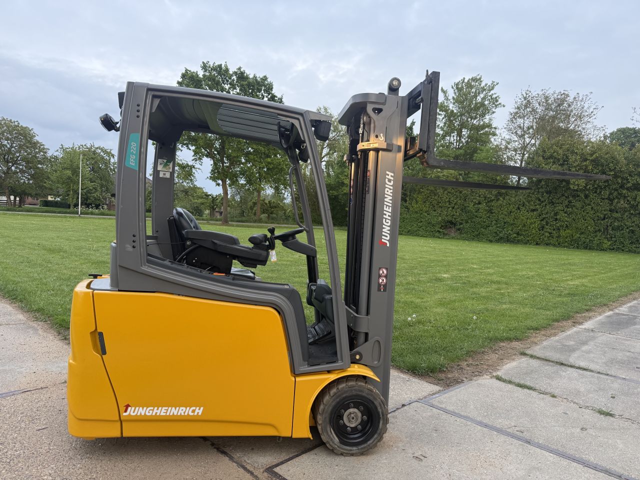 Jungheinrich EFG220 5M freelift sideshift 4e ventiel garantie