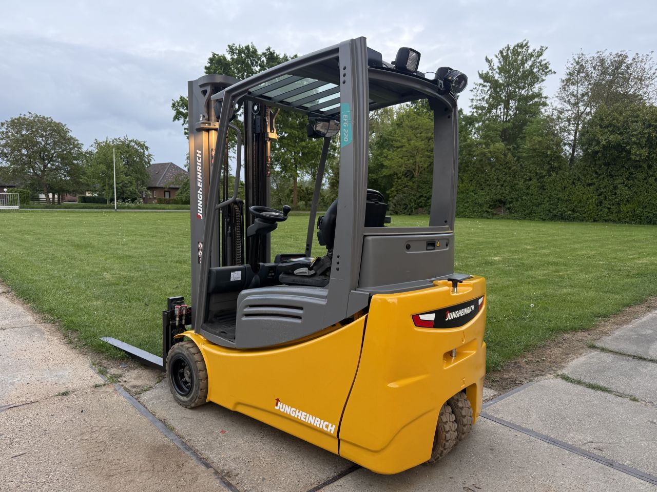 Jungheinrich EFG220 5M freelift sideshift 4e ventiel garantie