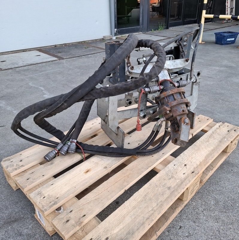 De Schans / Knikmops hydraulische bandenklem jib en rotator
