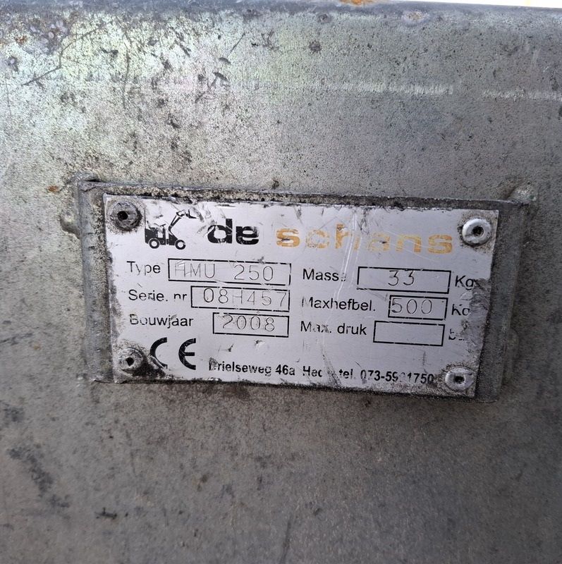 De Schans / Knikmops hydraulische bandenklem jib en rotator