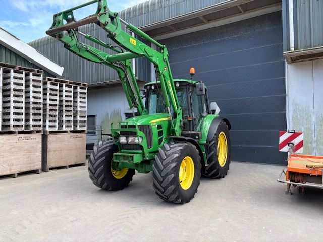 John deere 6430