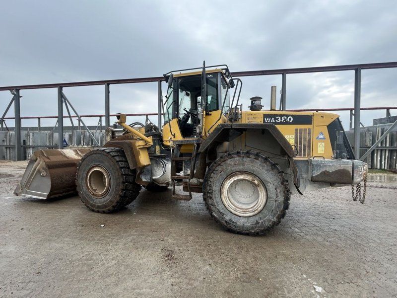 Komatsu WA380-5