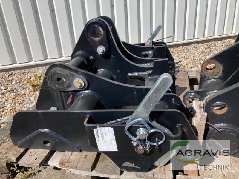 JCB Q-FIT NAHME