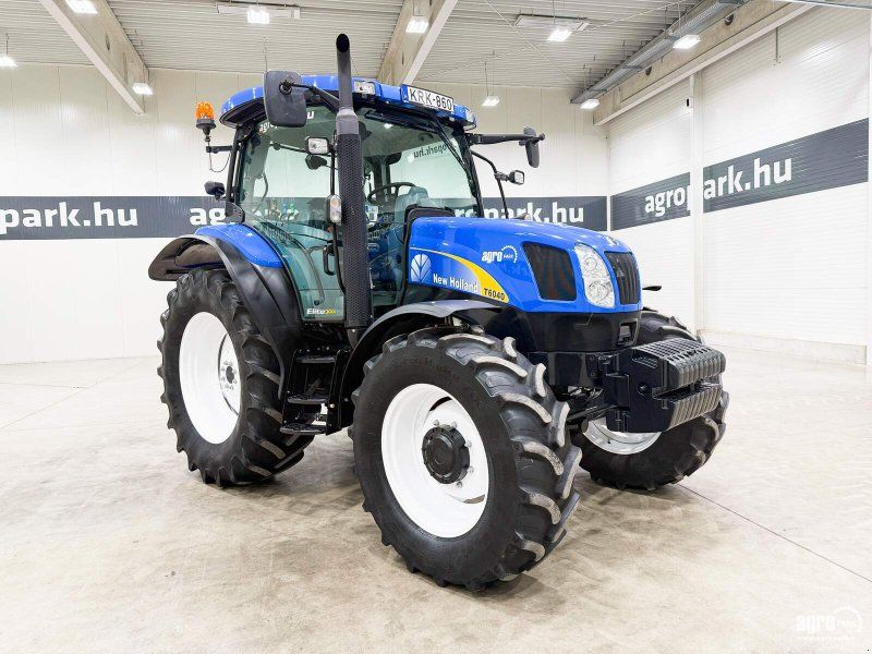 New Holland T6040 Elite 17/16 Electro Command transmission, suspended front
