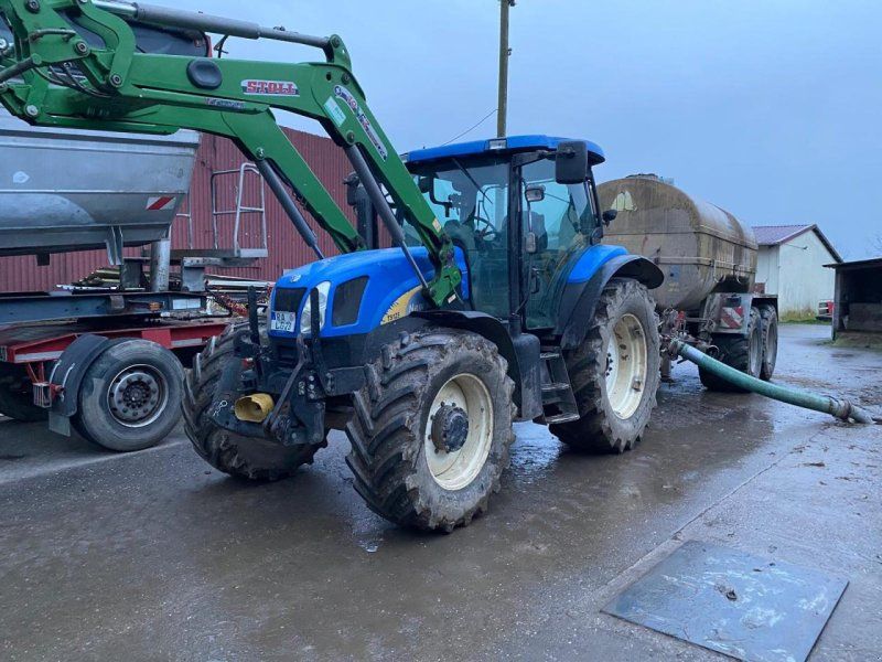 New Holland TS125