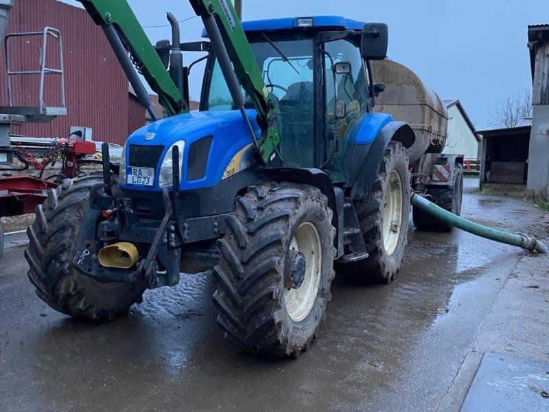 New Holland TS125