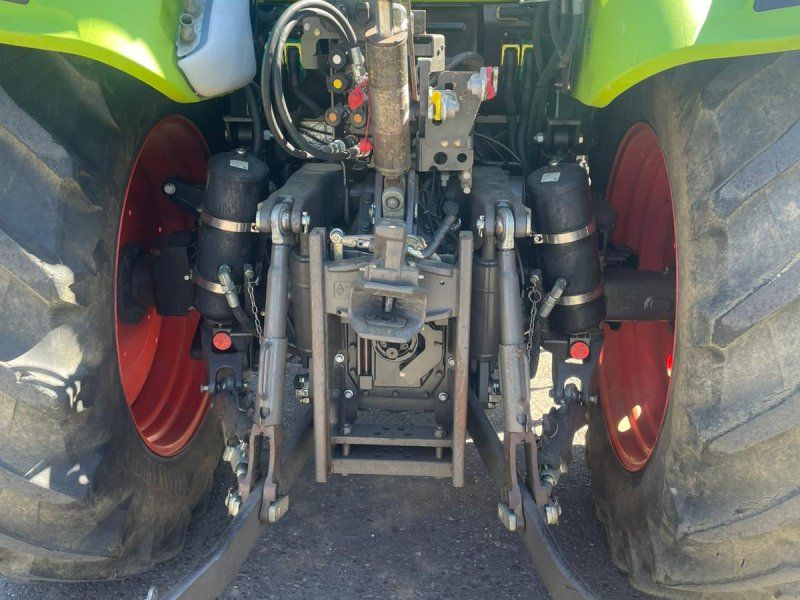 Claas Arion 440 CIS