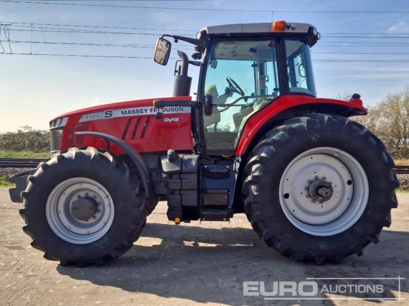 Massey Ferguson 7724S
