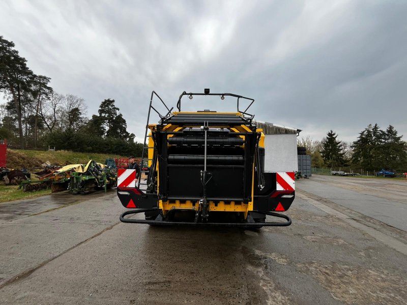 New Holland BB 1290 RC HD