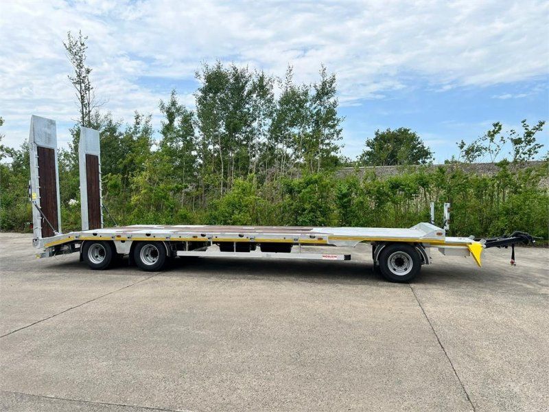 Möslein T 3-8,20 P VB H1 3 Achs Tieflader mit gerader Lad