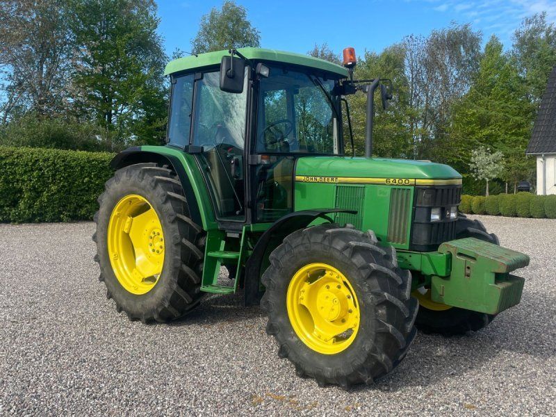 John Deere 6400 SE