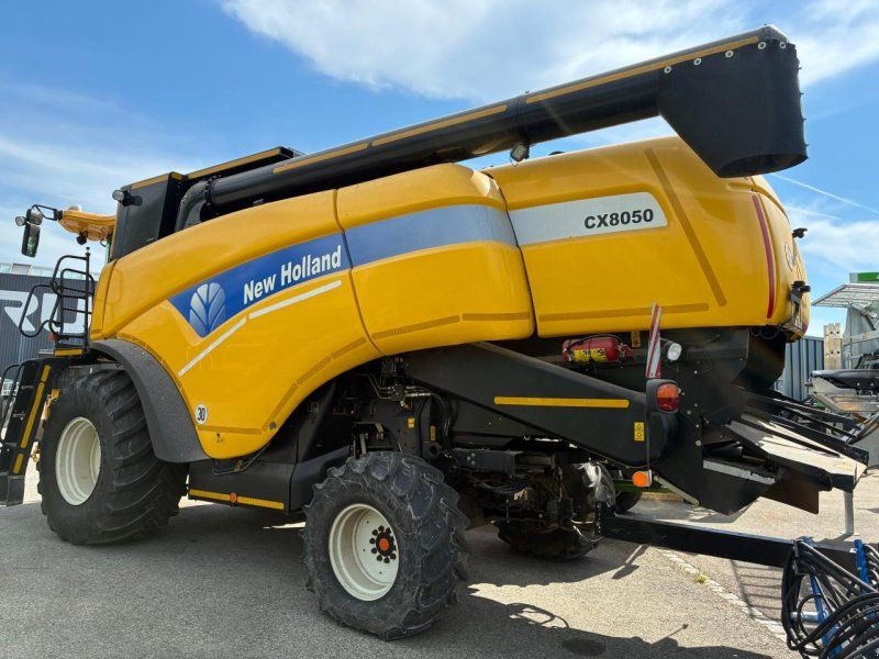 New Holland CX 8050