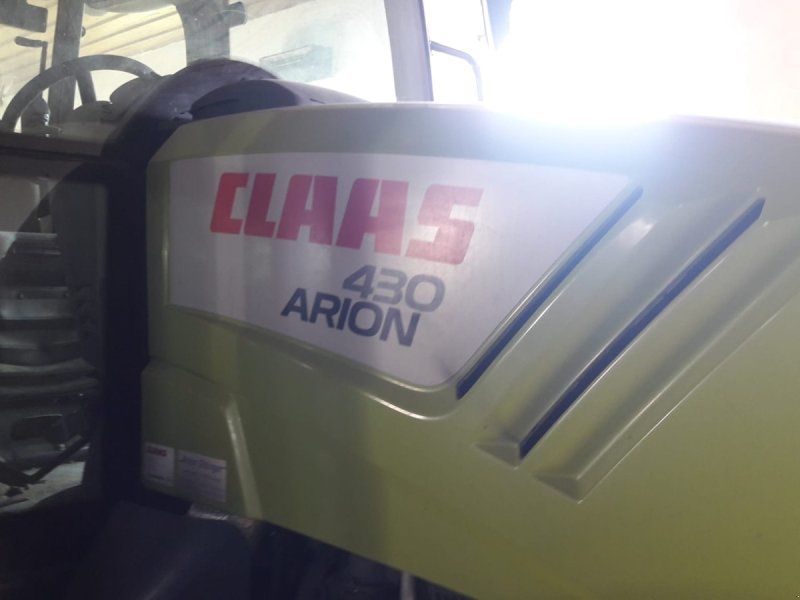 Claas Arion 430