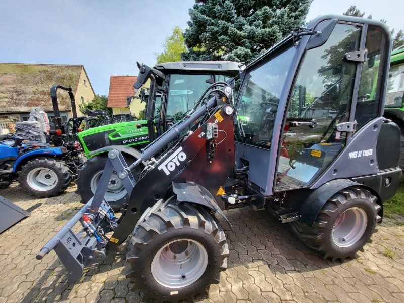 Toyo 836-III Kabine Black Edition Sommeraktion + Schaufel + Paletteng