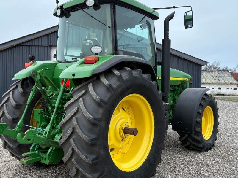 John Deere 8100
