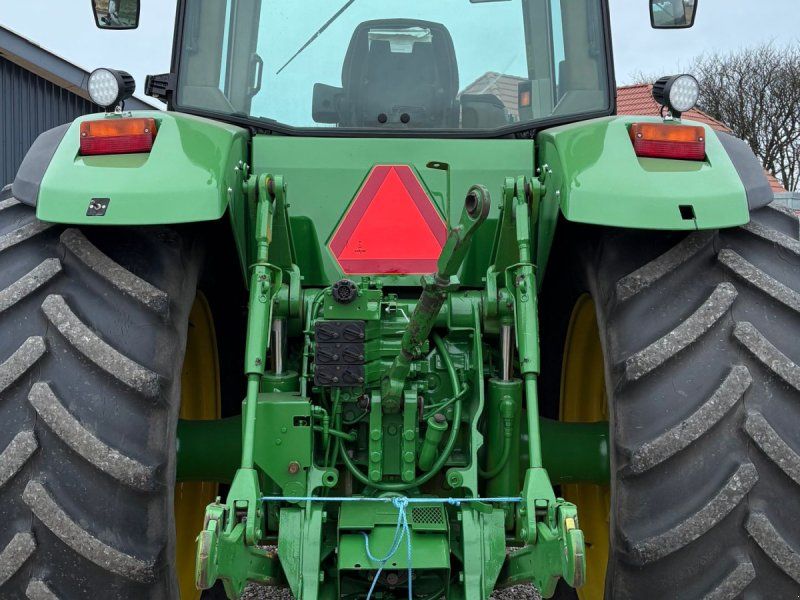 John Deere 8100