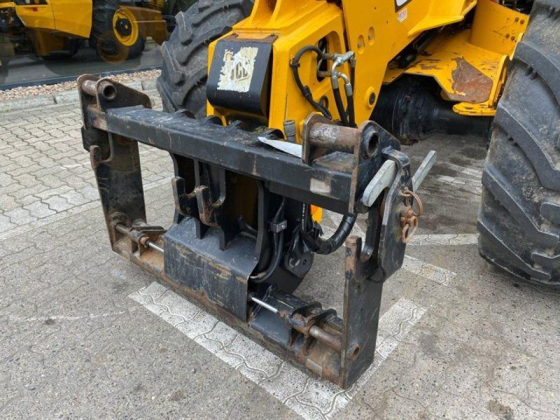 JCB TM 320S TELESKOPRADLADER