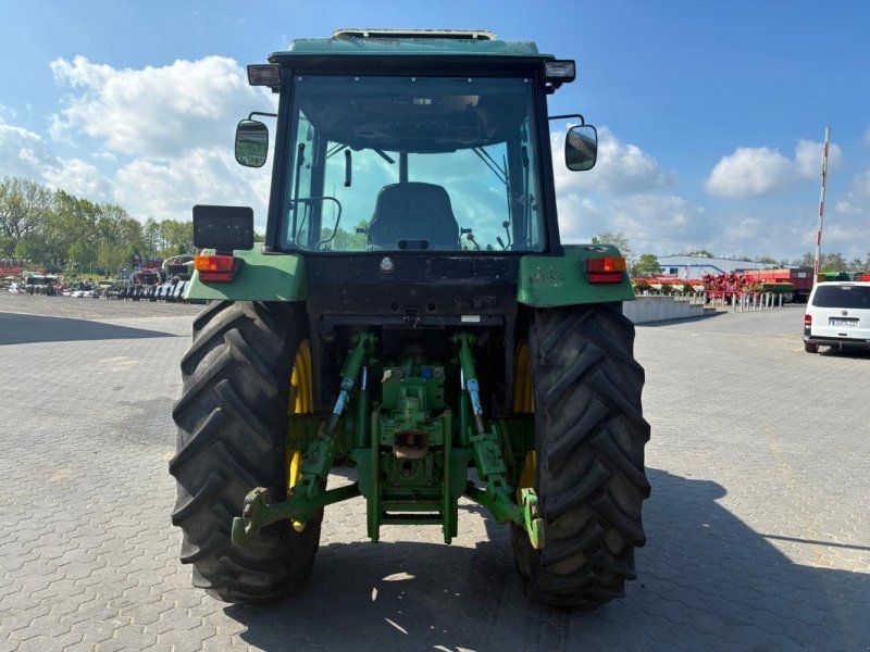 John Deere 3050