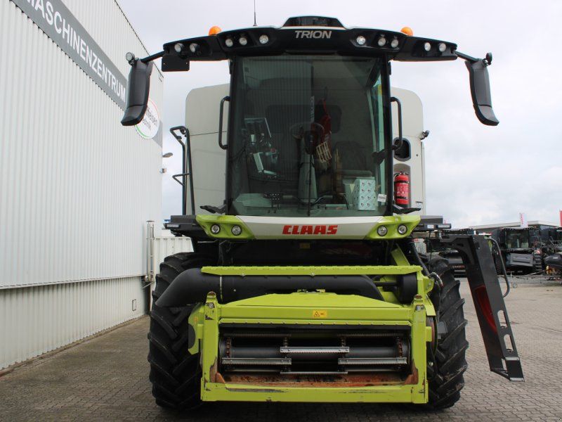 Claas Trion 650