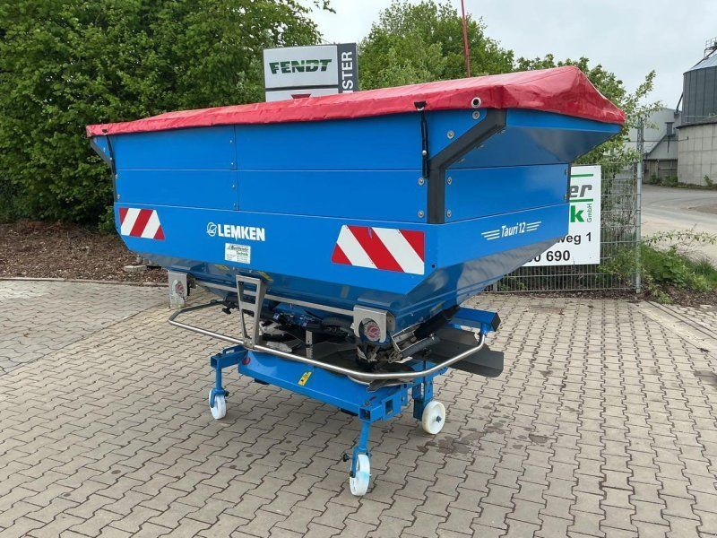 Lemken Tauri 12/3000