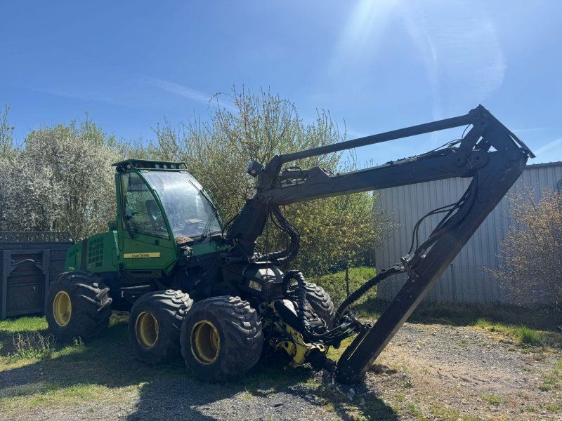 John Deere 770D