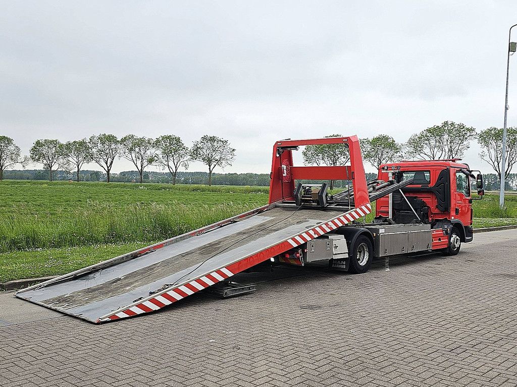 M.A.N. 12.220 TGL bottie platform+tow