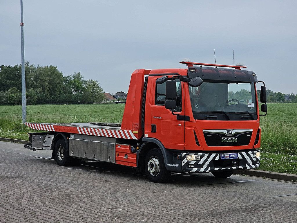 M.A.N. 12.220 TGL bottie platform+tow