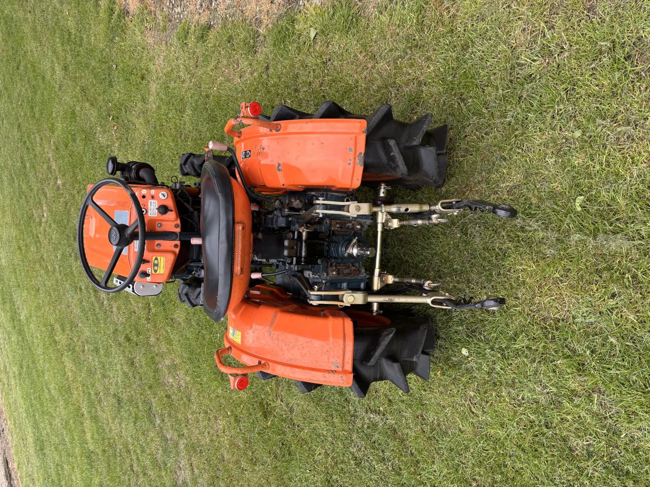 Kubota B5000 4x4 - rechtsdraaiende aftakas - incl beurt - marge