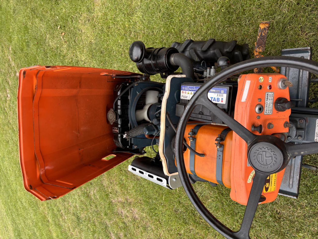 Kubota B5000 4x4 - rechtsdraaiende aftakas - incl beurt - marge