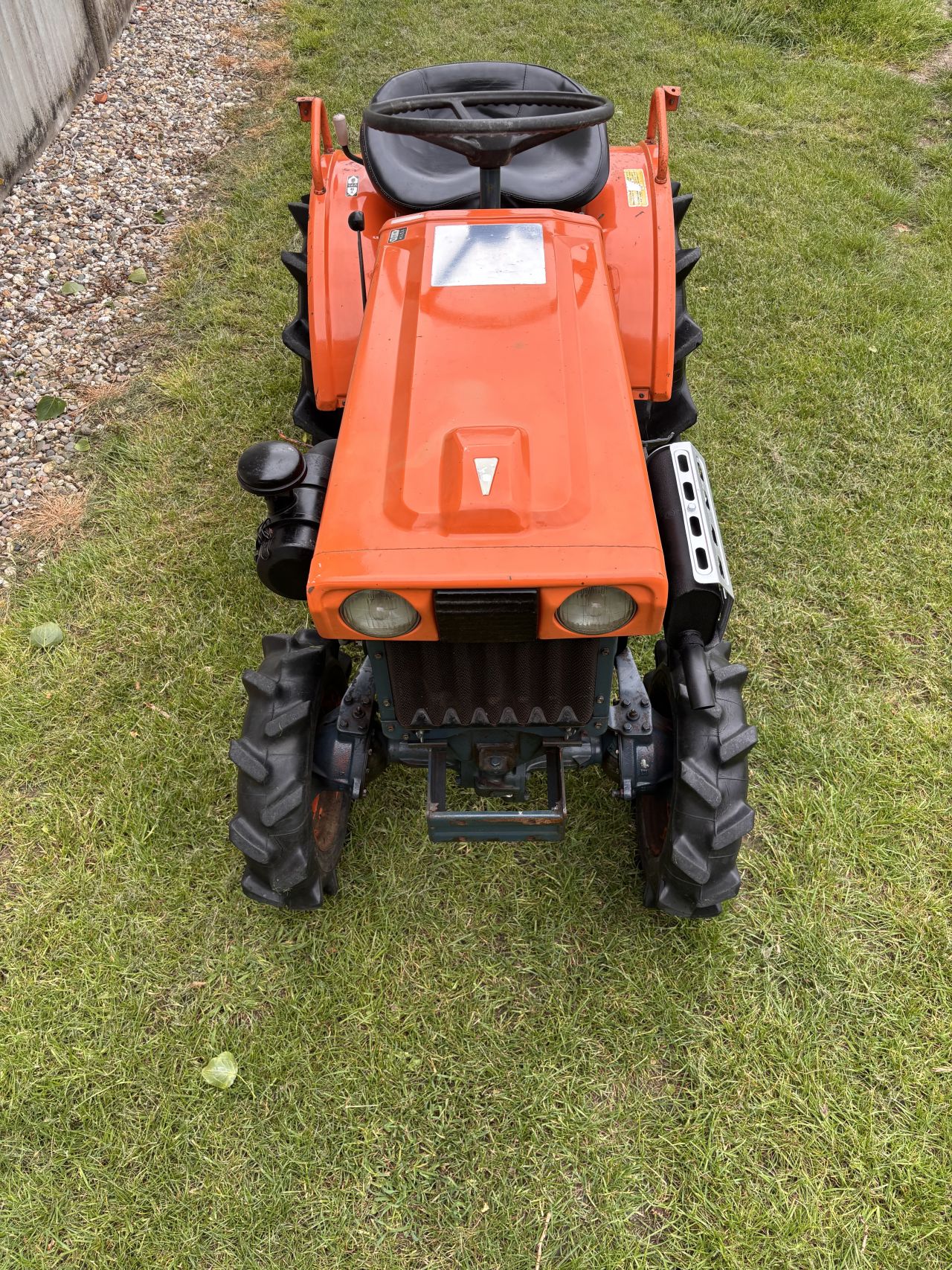 Kubota B5000 4x4 - rechtsdraaiende aftakas - incl beurt - marge