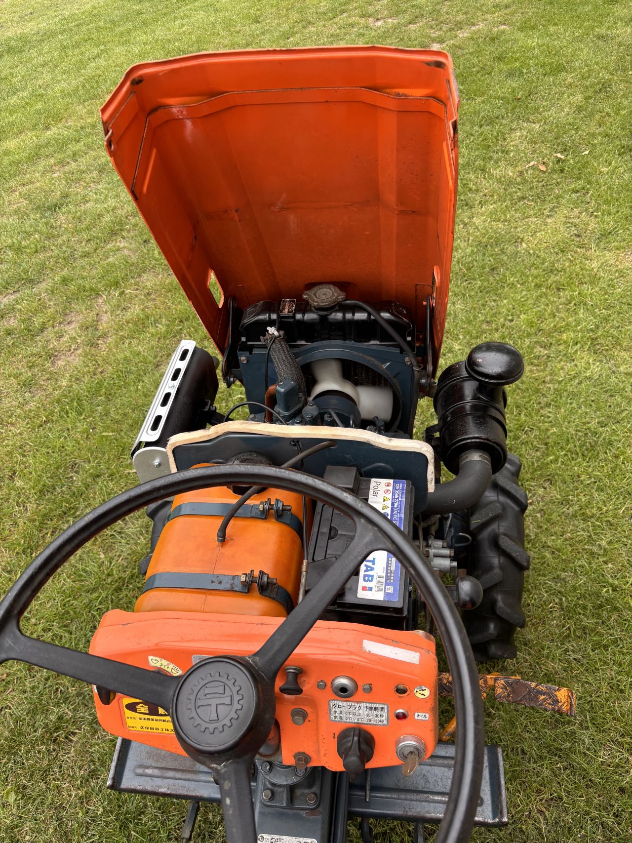Kubota B5000 4x4 - rechtsdraaiende aftakas - incl beurt - marge