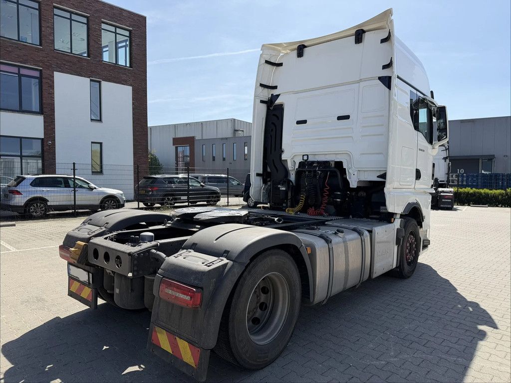MAN TGX 18.520 GX Retarder Standairco 2X Tank - More available