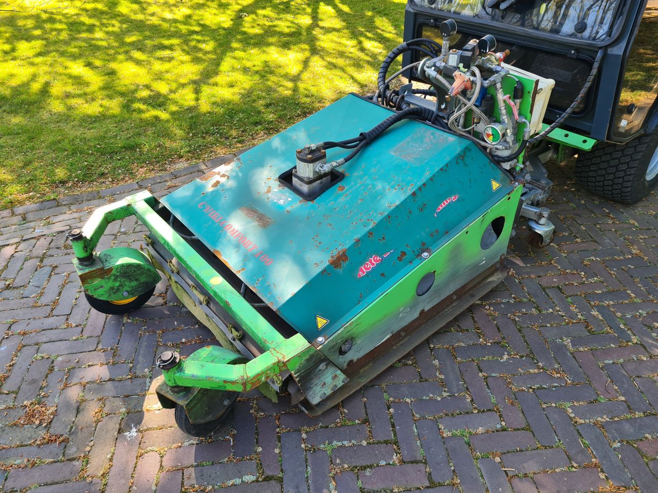 Nimos Eco Trac onkruidbrander werktuigdrager.