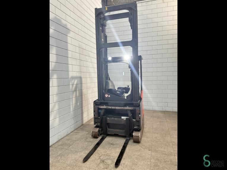 Reachtrucks Electric Linde R14X-03 2012
