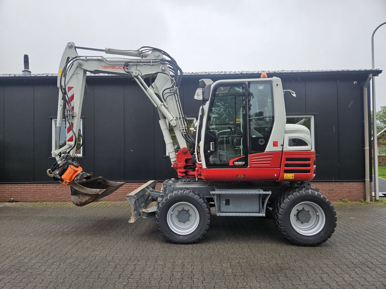 Takeuchi TB295W