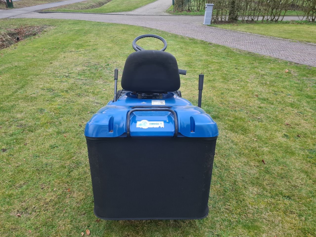 New Holland TH18 zitmaaier met opvangbak hydrostaat.