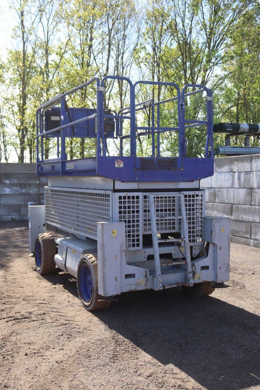 Scissor lift JLG M4069 Electric 14m 2006