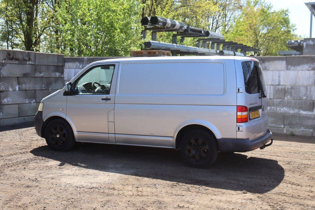 Volkswagen TRANSPORTER Diesel Van 131 hp 2005