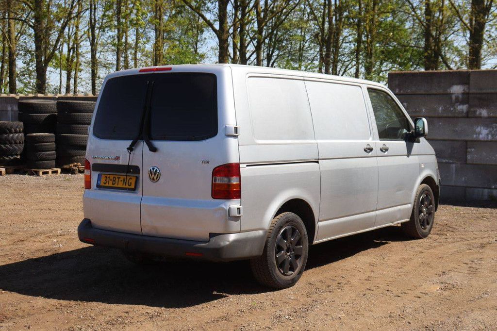 Volkswagen TRANSPORTER Diesel Van 131 hp 2005
