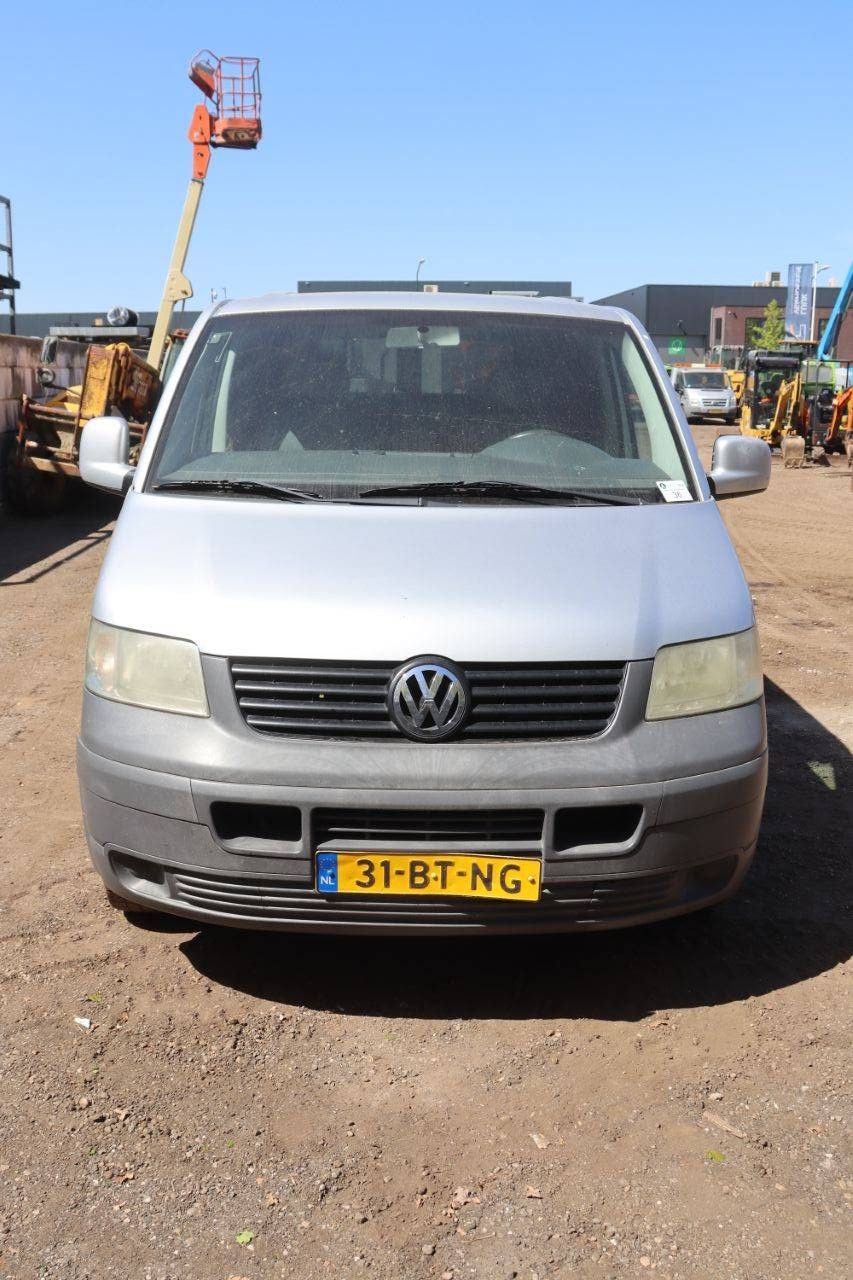 Volkswagen TRANSPORTER Diesel Van 131 hp 2005