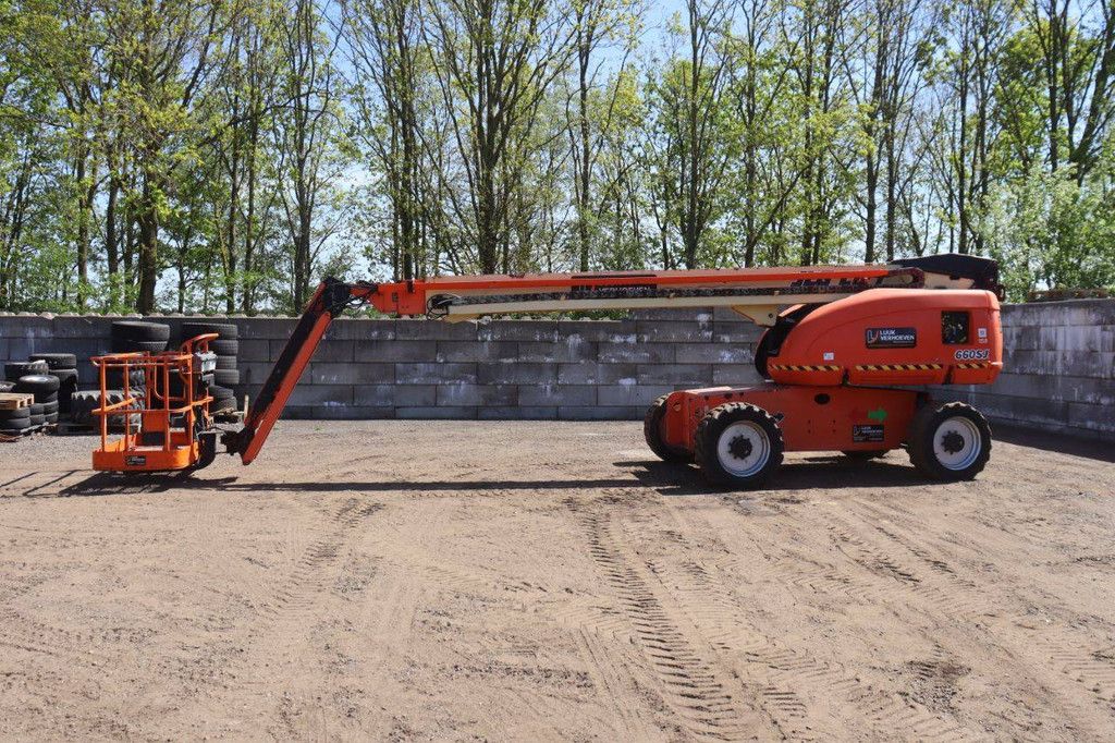 Telescopic boom lift JLG 660SJ Diesel 22m 2013