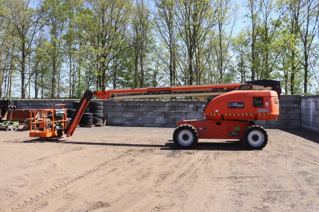 Telescopic boom lift JLG 660SJ Diesel 22m 2013