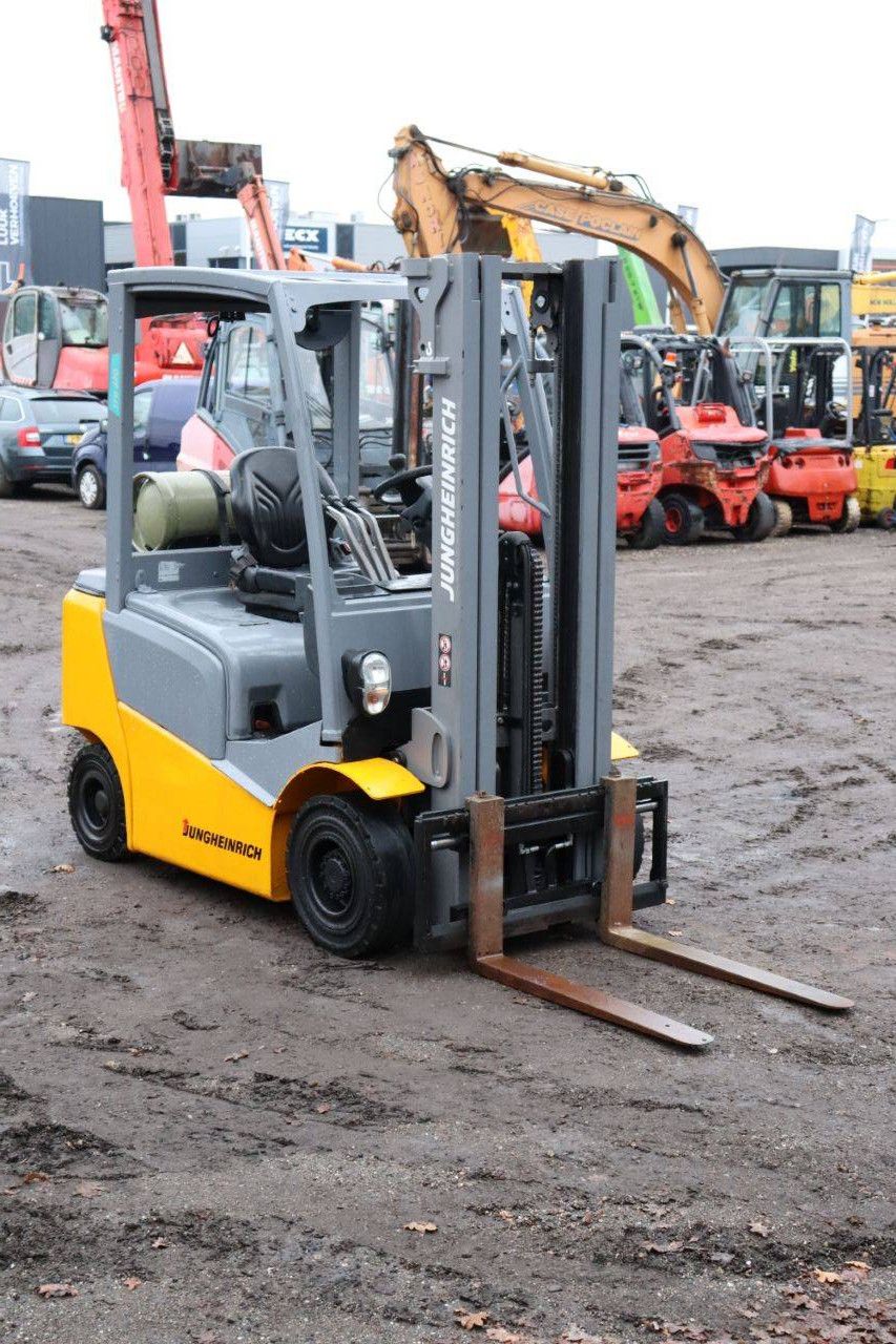 Heftruck Jungheinrich TFG 320 LPG 2000kg 4.7m 2016