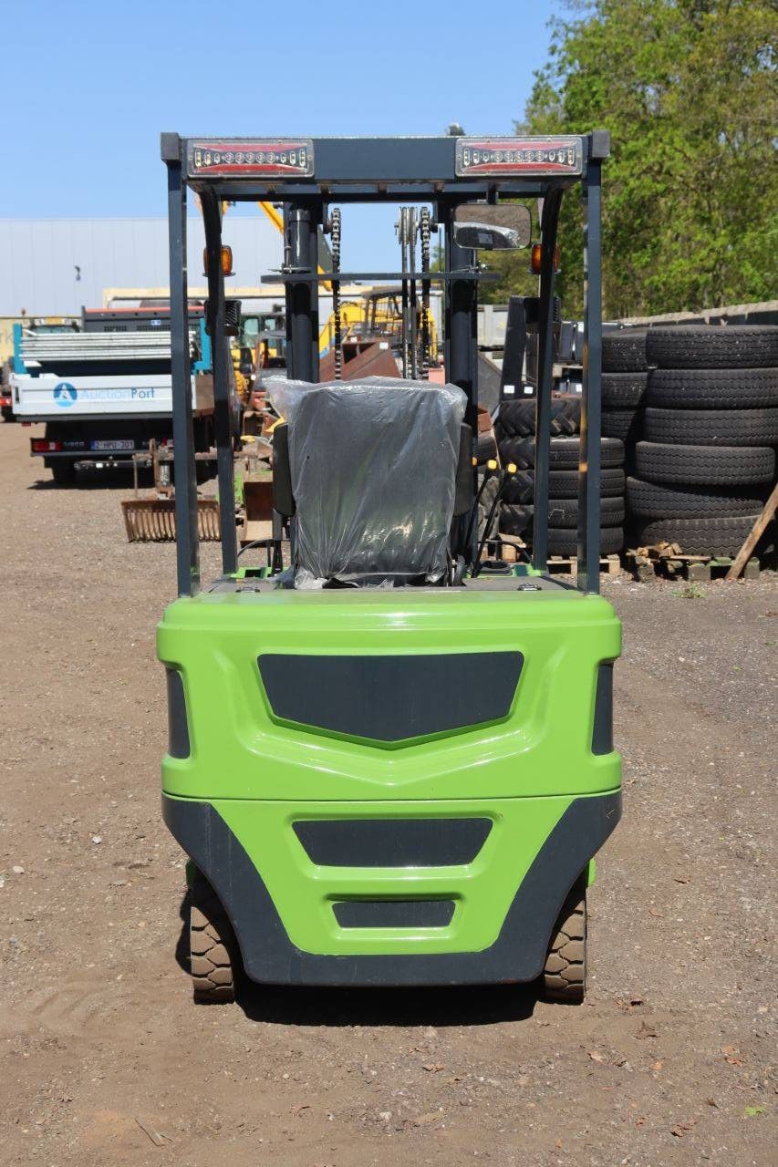 Stipp CPD15 Elektrogabelstapler 1500 kg 3,0 m Neu