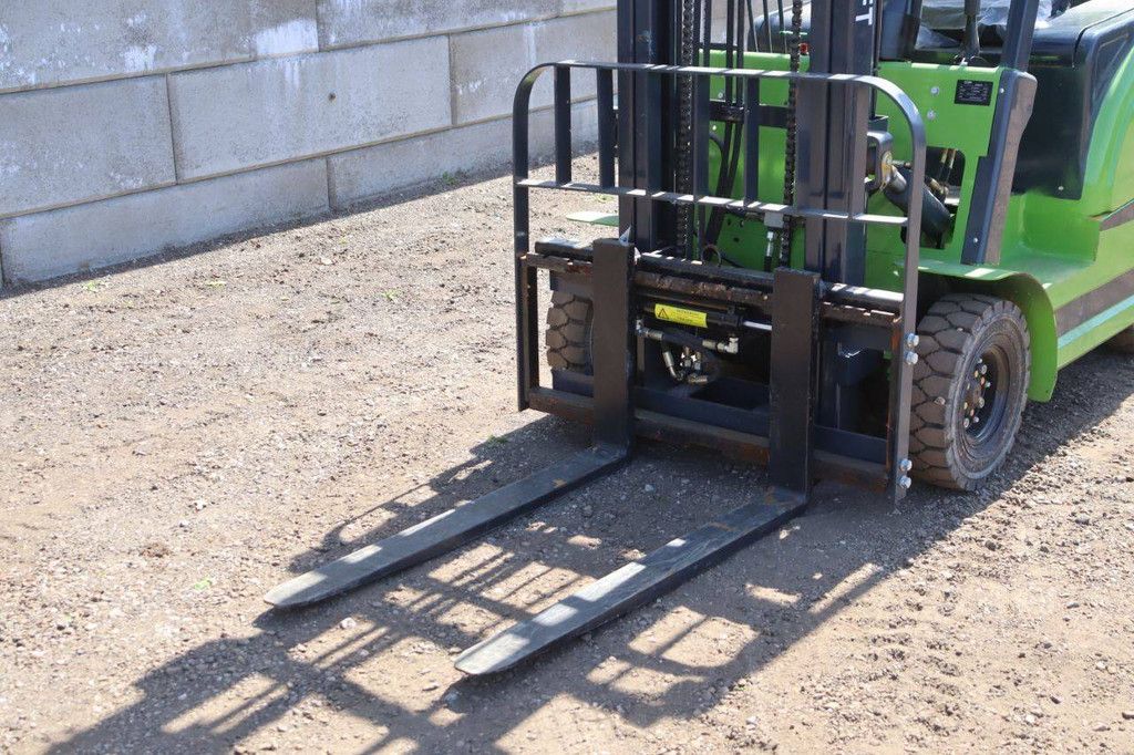 Stipp CPD15 Elektrogabelstapler 1500 kg 3,0 m Neu