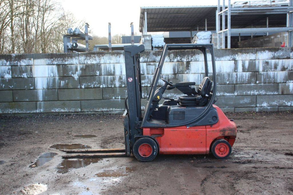 Linde E20P-02 Electric Forklift 2000kg 4.47m 2004