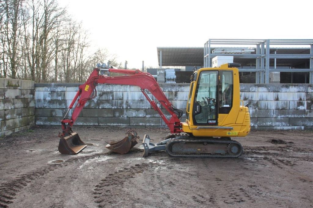 Crawler excavator Takeuchi TB235 Diesel 22kW 2014