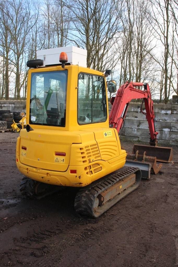 Crawler excavator Takeuchi TB235 Diesel 22kW 2014